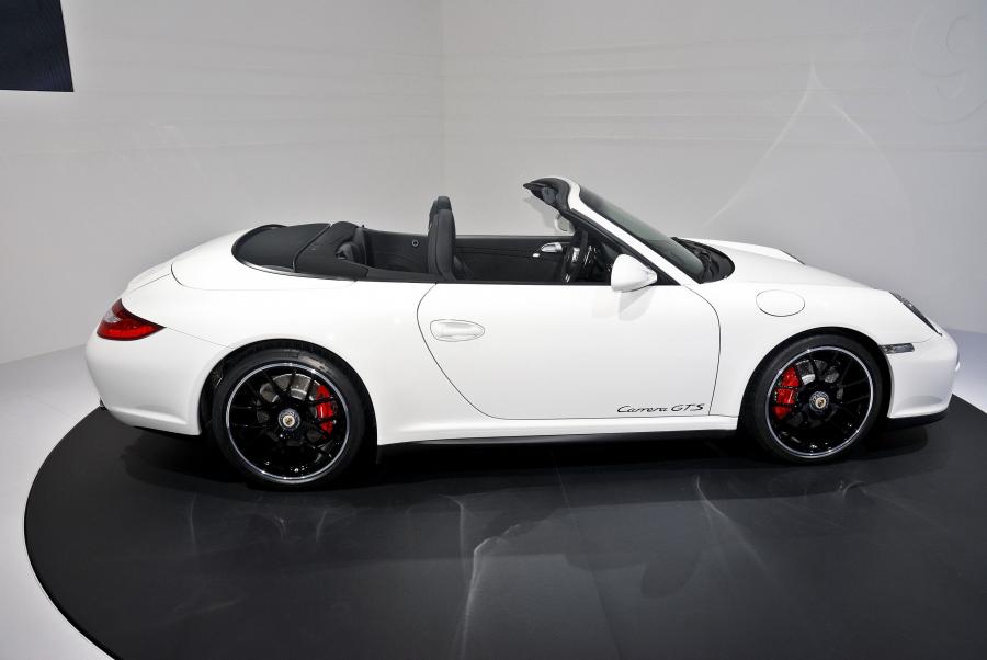  Porsche 911 Carrera GTS Cabriolet 2011 года  (фото 6 из 9)